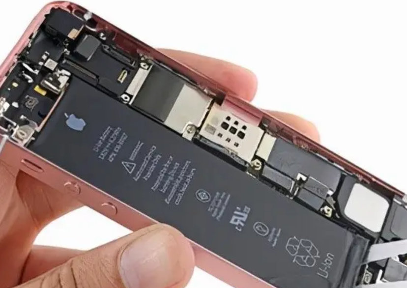 江汉区苹果8换原装电池多少钱?